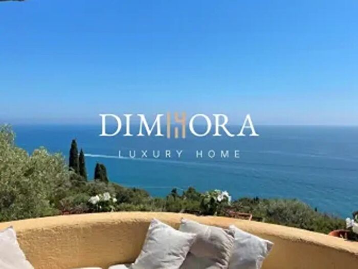 Appartamento con 6 locali in affitto in Via del Faro, San Felice Circeo