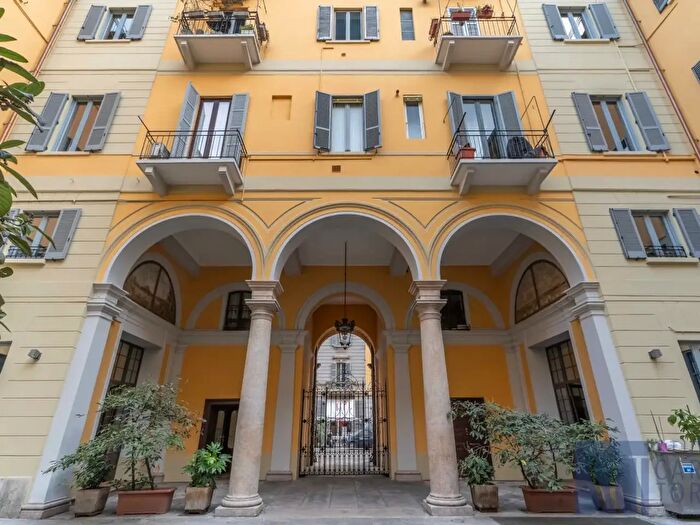 Appartamento bilocale in vendita in Via Vigevano, Milano