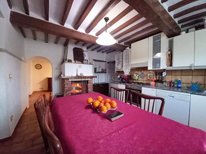 Casa con 5 locali in vendita in Via Pianali, Citerna