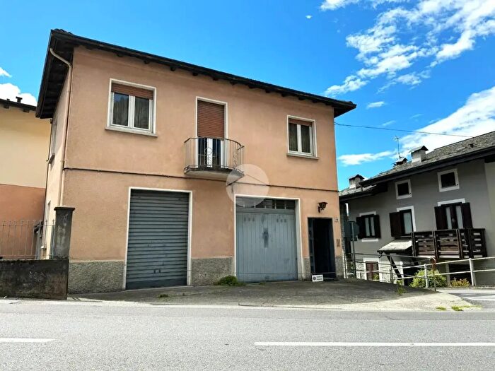 Case in Vendita e in Affitto - 2