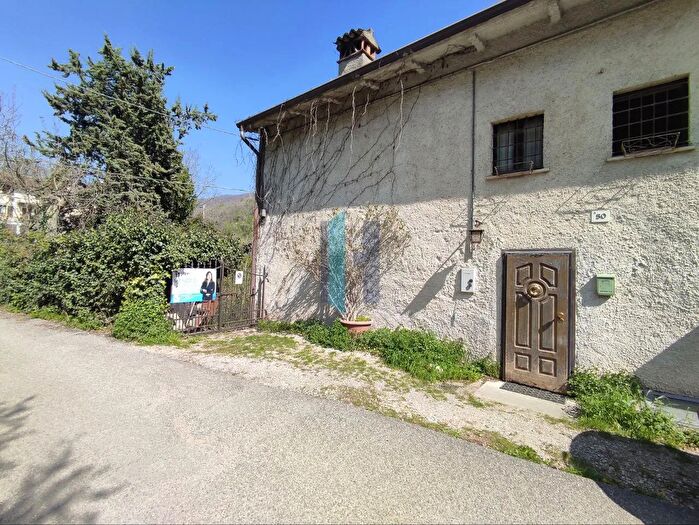 Casa trilocale in vendita in Via Ghiacciarolo, Botticino
