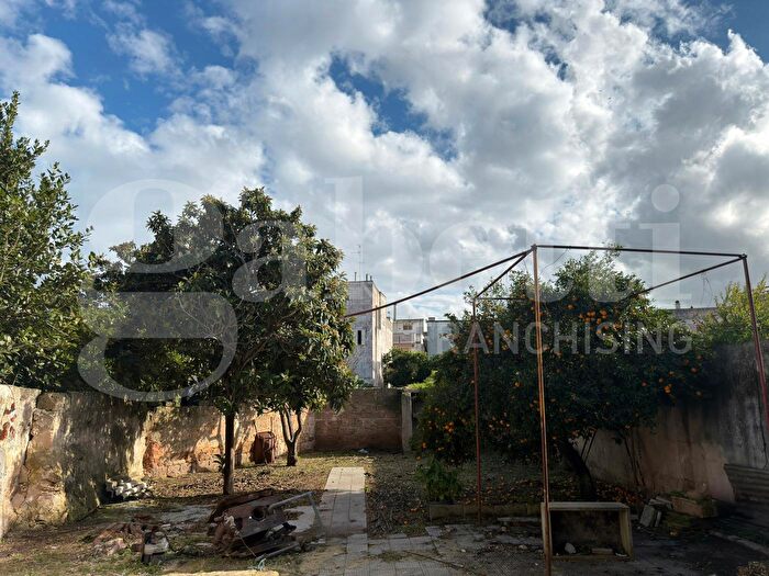 Appartamento quadrilocale in vendita in Via Solferino a, Lequile