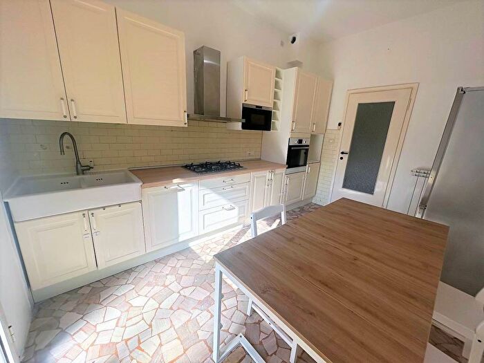 Appartamento trilocale in affitto in Via Podgora, Saffi, Bologna