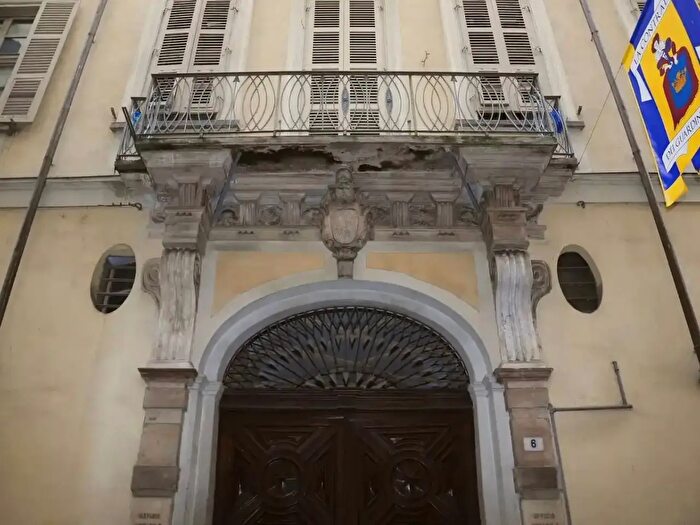 Appartamento trilocale in vendita in Via San Tommaso, Torino