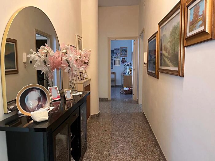 Casa con 7 locali in vendita in Via Brindisi, San Severo