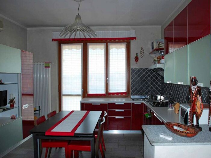 Appartamento quadrilocale in affitto in Via Bistolfi, Centro, La Loggia