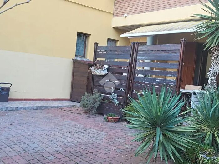 Casa con 5 locali in vendita in BellariaIgea Marina