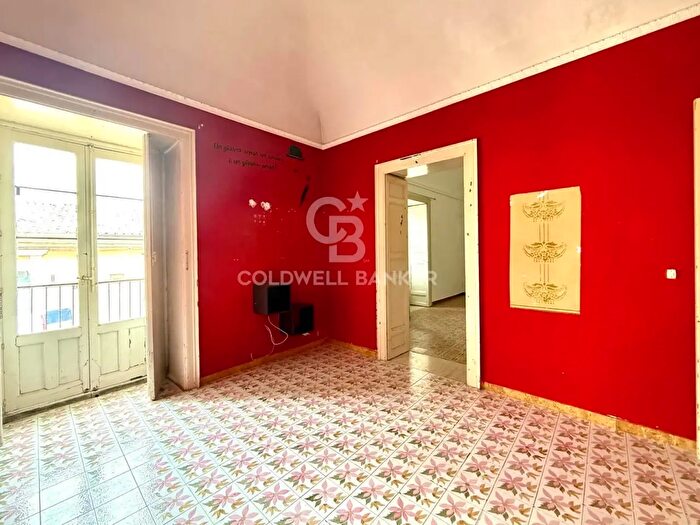 Appartamento quadrilocale in vendita in Largo Camerina, Ragusa