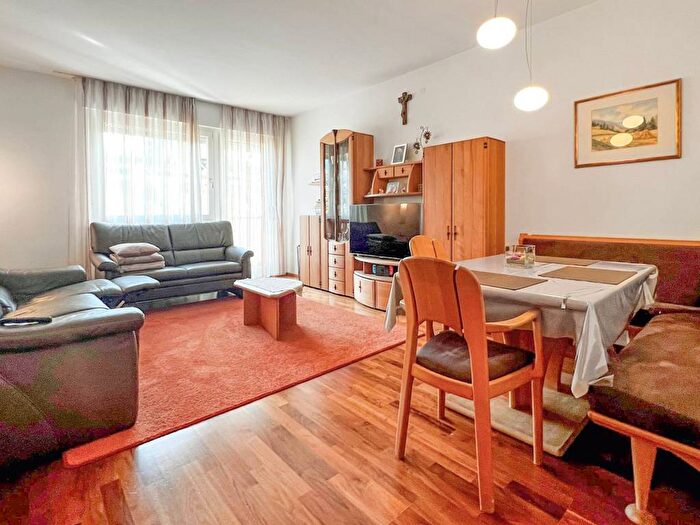 Appartamento trilocale in affitto in Via Vittorio Veneto, Gries San Quirino, Bolzano