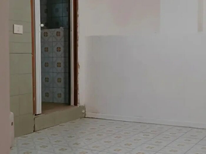 Appartamento trilocale in vendita in Via Giovanni De Falco, Salerno