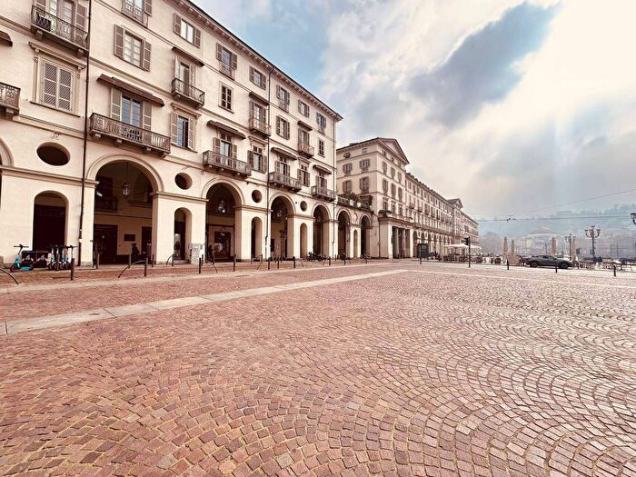 Appartamento monolocale in affitto in Piazza Vittorio Veneto, Giardini Reali, Torino