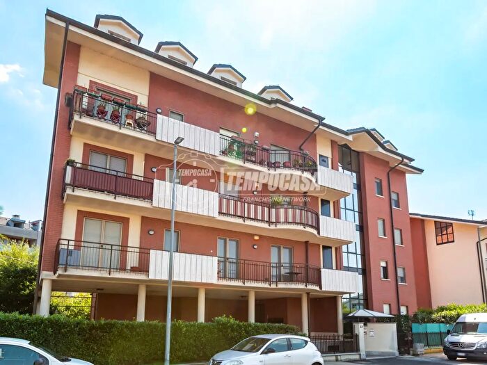 Appartamento trilocale in vendita in Via Ronchi, San Mauro Torinese