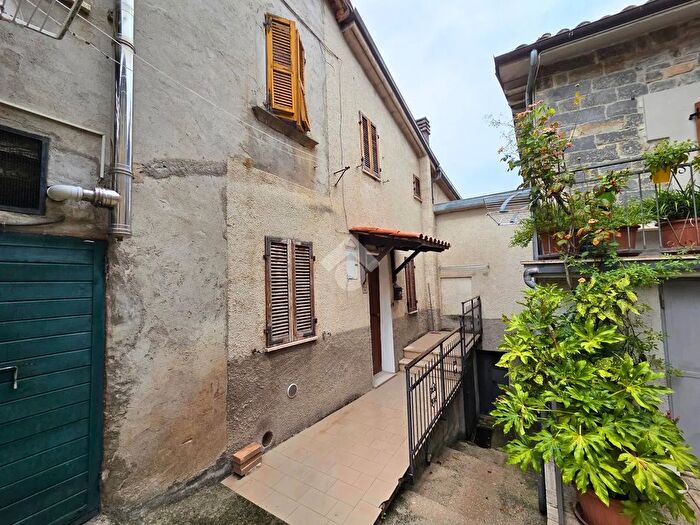 Casa trilocale in vendita in Via Carpignana, Ascoli Piceno