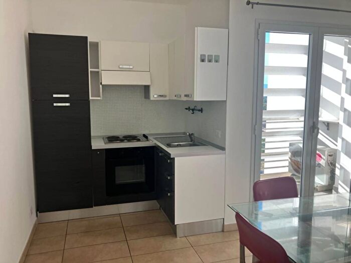 Appartamento bilocale in affitto in Viale Le Corbusier, Centro, Latina