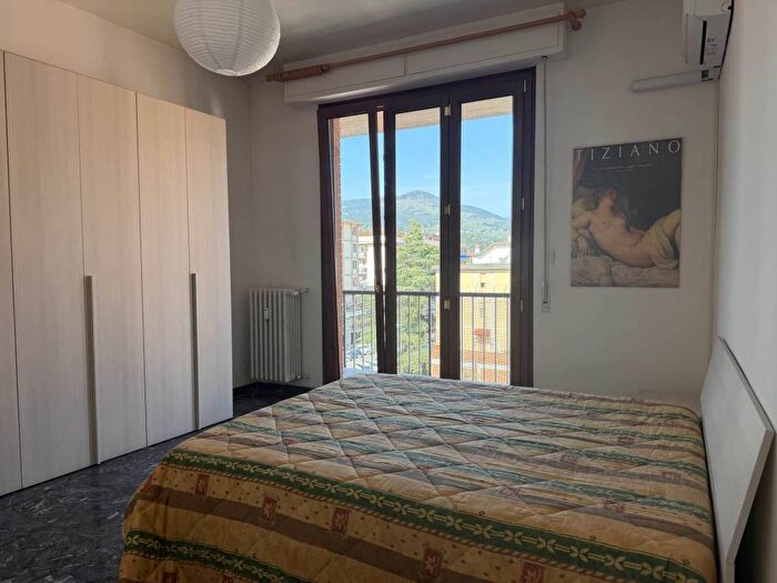 Appartamento con 5 locali in affitto in Careggi Rifredi Dalmazia, Firenze