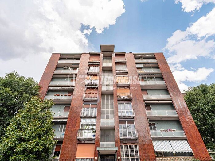Appartamento bilocale in affitto in Via dei Ciclamini, Primaticcio, Milano