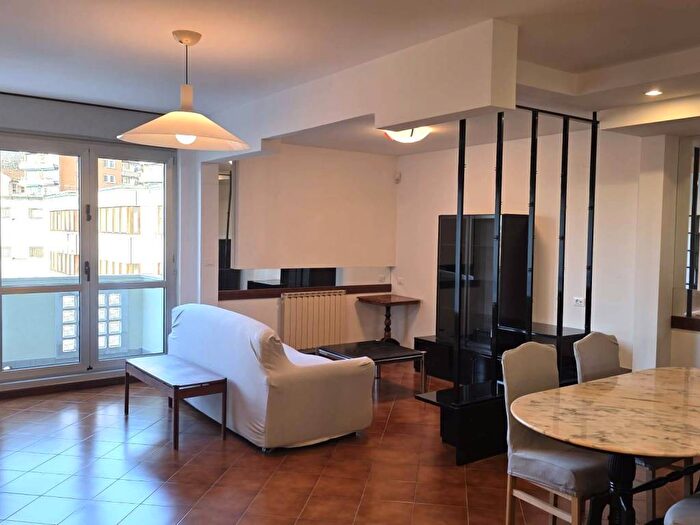 Appartamento trilocale in affitto in Via Pio Riego Gambini, Settefontane, Trieste