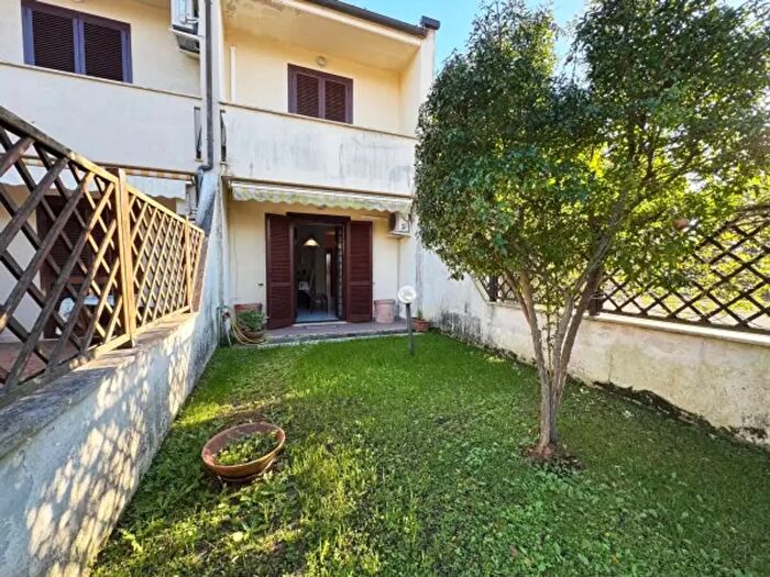Casa trilocale in vendita in Viale Sicilia, Sabaudia