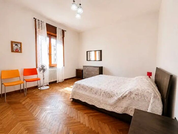 Appartamento quadrilocale in vendita in Via Luigi Farini, Piacenza