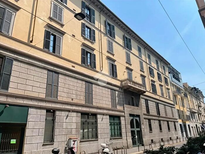 Appartamento bilocale in vendita in Via Nino Bixio, Milano