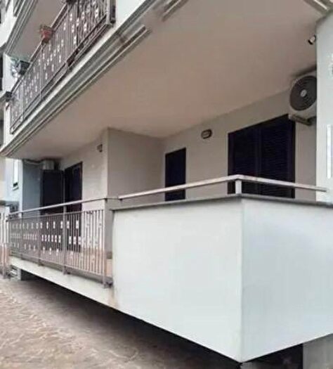 Appartamento con 6 locali in vendita in Via Fabrizio De Andrè, Casalnuovo Di Napoli