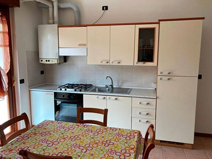 Appartamento bilocale in affitto in Via Ca di Aprili, Cà di David, Verona