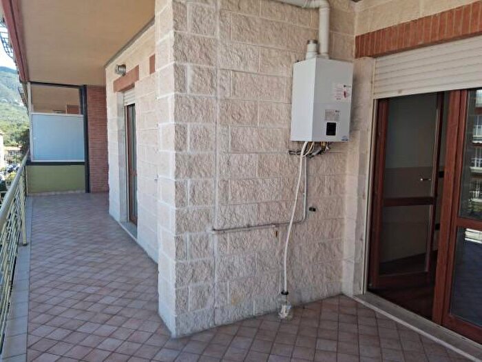 Appartamento trilocale in vendita in Viale Pentri, Isernia