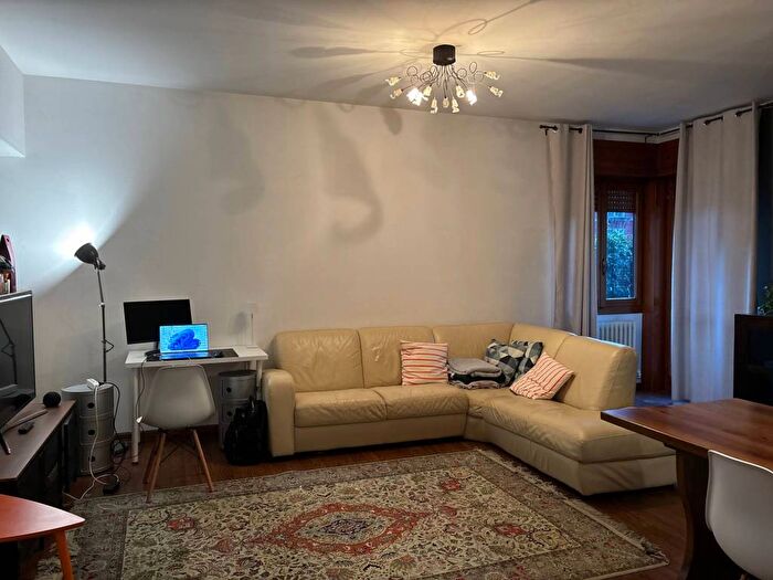 Appartamento trilocale in affitto in Beura, BeuraCardezza