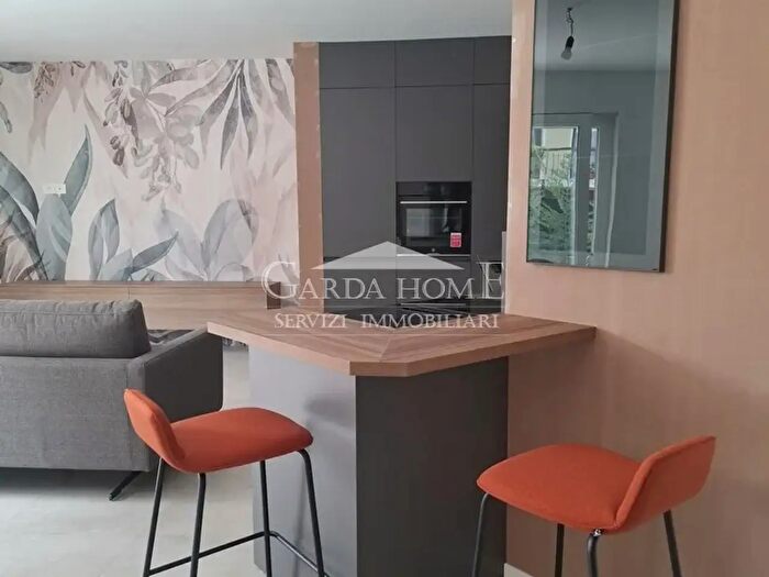 Casa trilocale in affitto in Via Lorenzini, Desenzano Del Garda