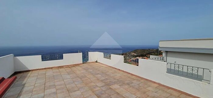 Casa trilocale in vendita in Zambrone, Pizzo