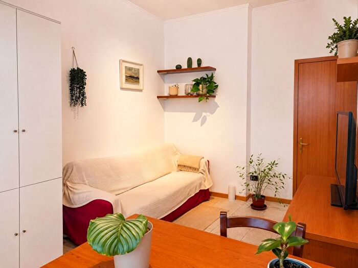 Appartamento bilocale in affitto in via Vetta D'Italia, Dezza, Milano