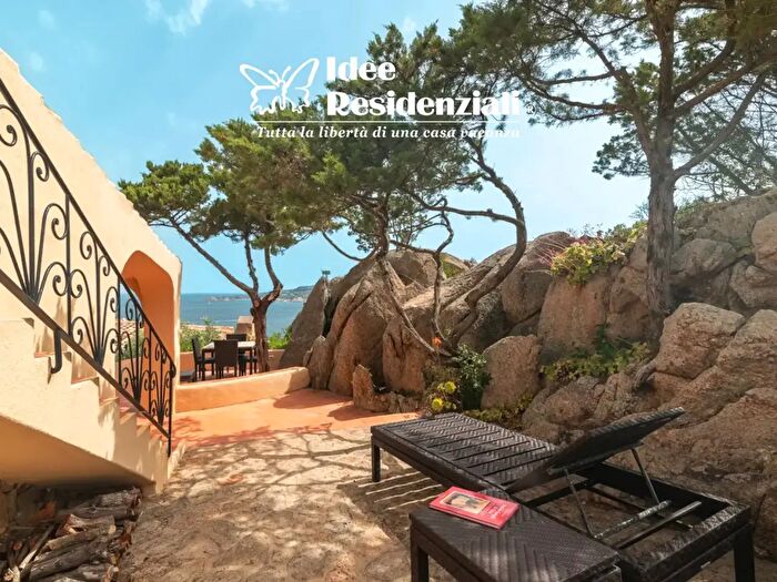 Casa trilocale in vendita in Punta Sardegna Porto Rafael, Palau