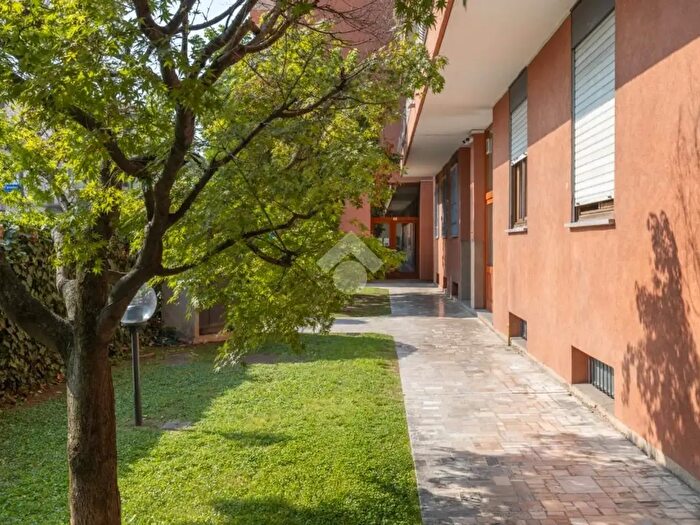 Appartamento monolocale in vendita in Viale Sarca, Milano