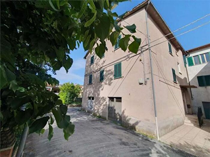 Appartamento quadrilocale in vendita in Gubbio