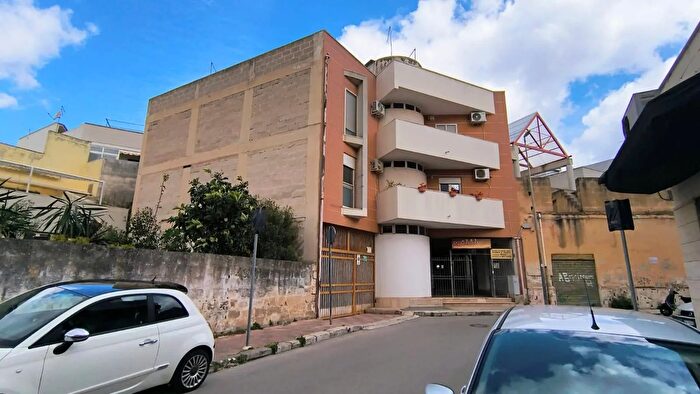 Appartamento bilocale in vendita in Via Firenze, Grottaglie