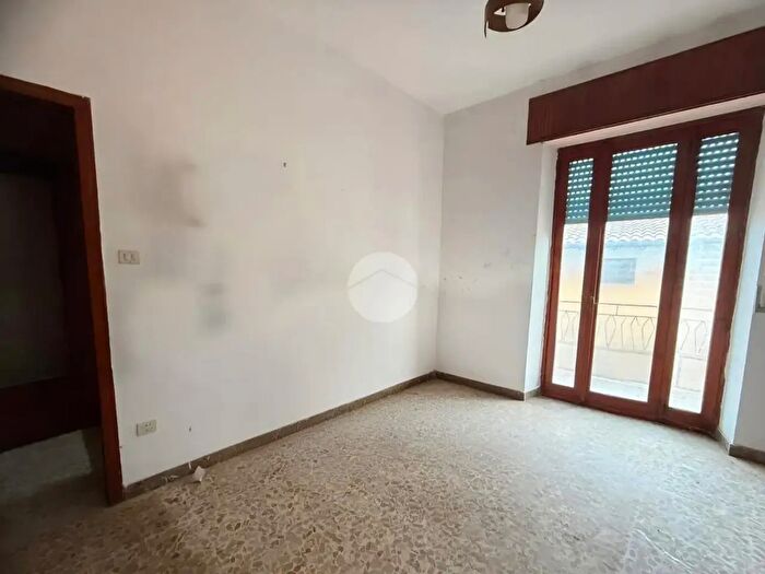 Appartamento trilocale in vendita in Via San Michele, Santa Maria Del Cedro