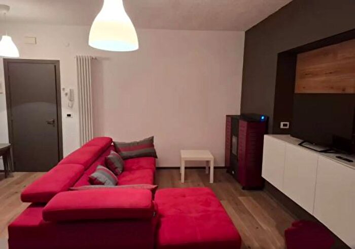 Appartamento trilocale in vendita in Strada Provinciale, Urbino