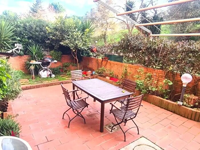 Appartamento quadrilocale in vendita in a della Valle Benedetta, Livorno