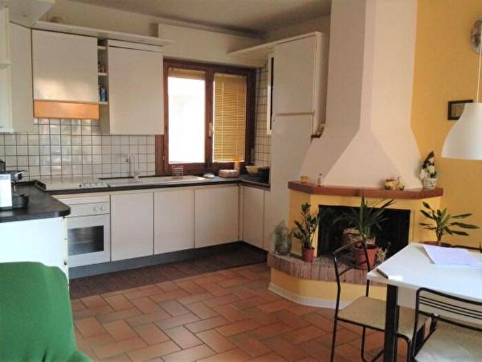 Appartamento con 6 locali in vendita in Urbino