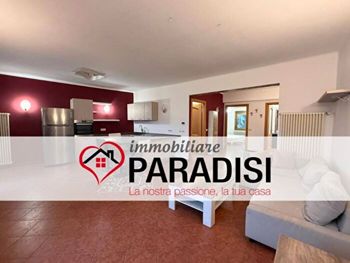 Appartamento trilocale in affitto in Via del Bosco, San Giacomo, Trieste