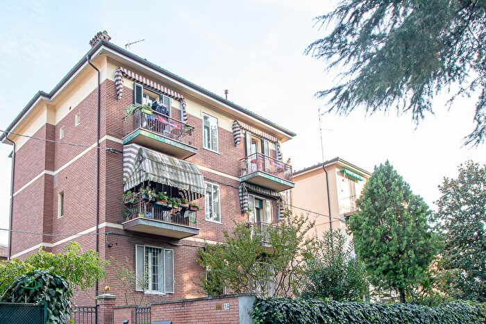 Appartamento bilocale in vendita in Via Parisio, Bologna