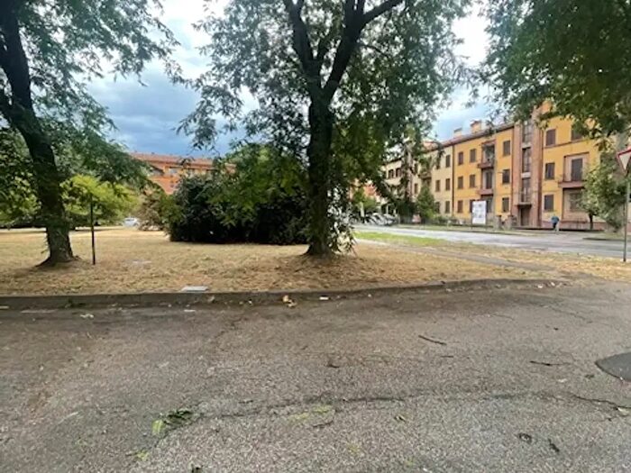 Appartamento quadrilocale in vendita in Via Foro Boario, Ferrara