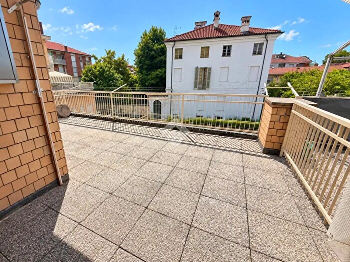 Appartamento trilocale in vendita in Via Cottolengo, Vinovo
