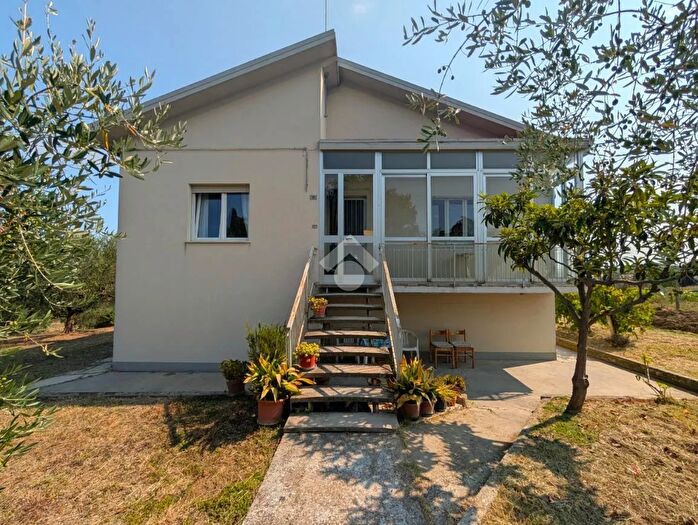 Casa trilocale in vendita in Via Giardino, San Clemente