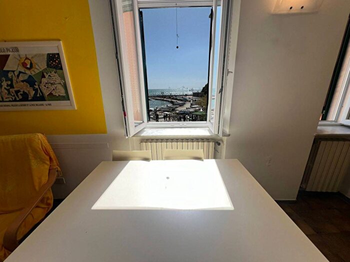 Appartamento bilocale in affitto in Via Giacomo MatteottiSan Terenzo, San Terenzo, Lerici