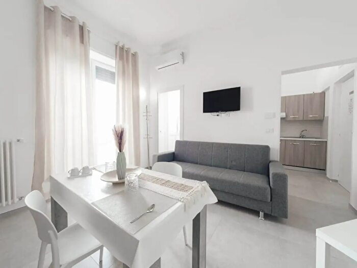 Appartamento monolocale in affitto in Via Quasimodo, Martina Franca