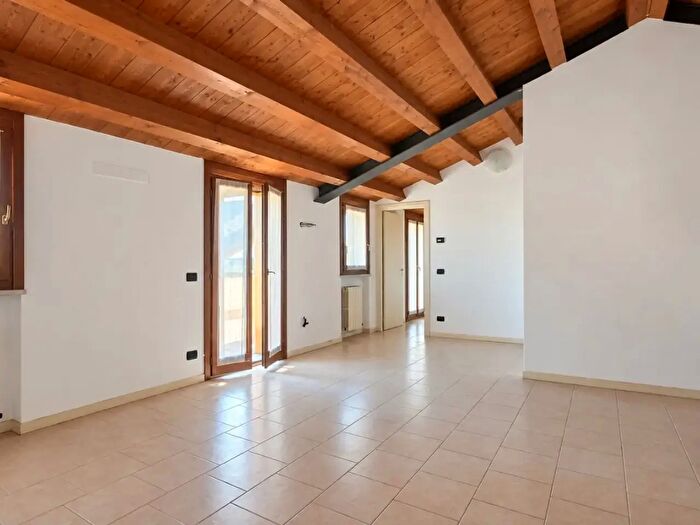 Appartamento trilocale in vendita in Via della Libertà, San Bonifacio