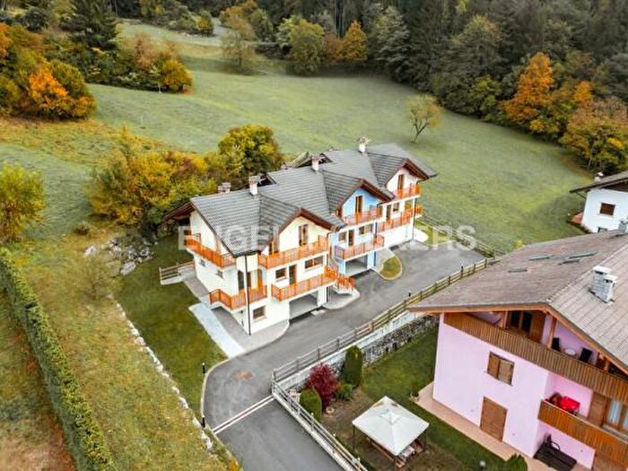 Casa con 6 locali in vendita in Via del Dos Marin, Stenico