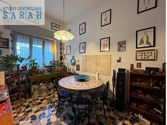 Appartamento con 6 locali in vendita in Via Machiavelli, Viareggio