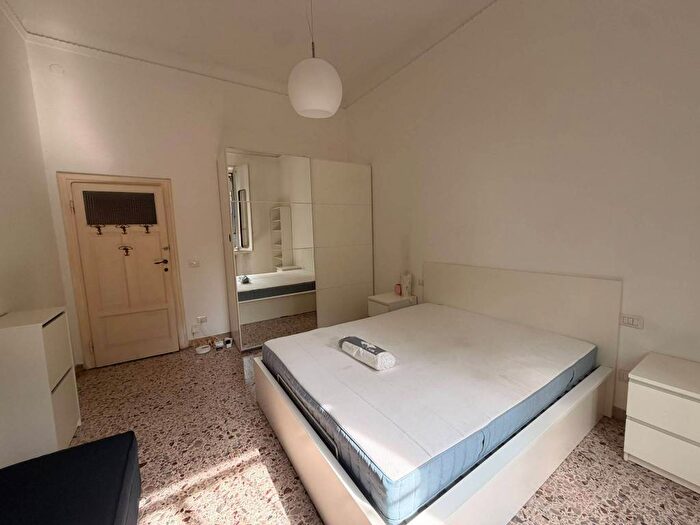 Appartamento trilocale in affitto in Viale Tibaldi, Corso San Gottardo, Milano